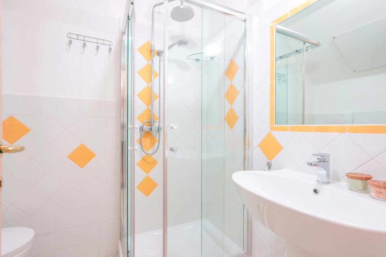 Casa Nostra Apartment Пула Екстериор снимка